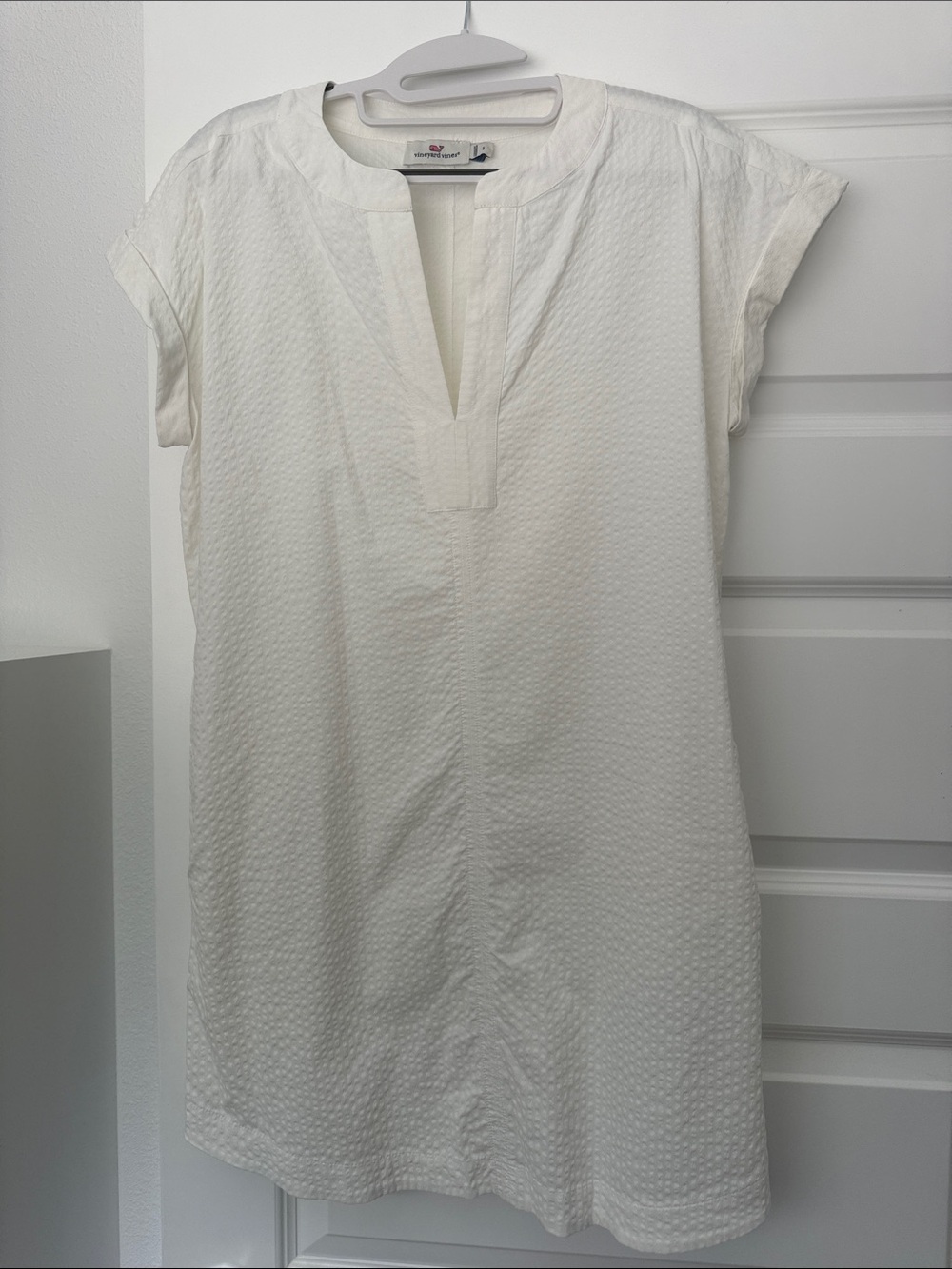 Vineyard Vines Cream Textured Split-Neck Tunic